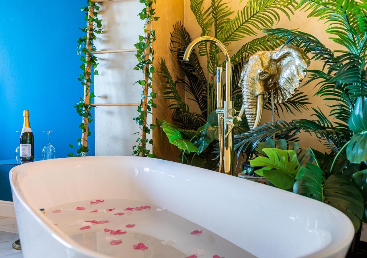 Jungle Suite --- Vasca In Camera Турин Экстерьер фото